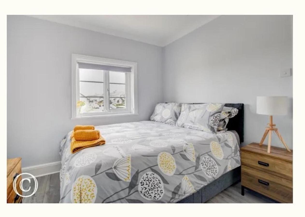 Charming 3-Bed Cottage In 스와니지 외부 사진